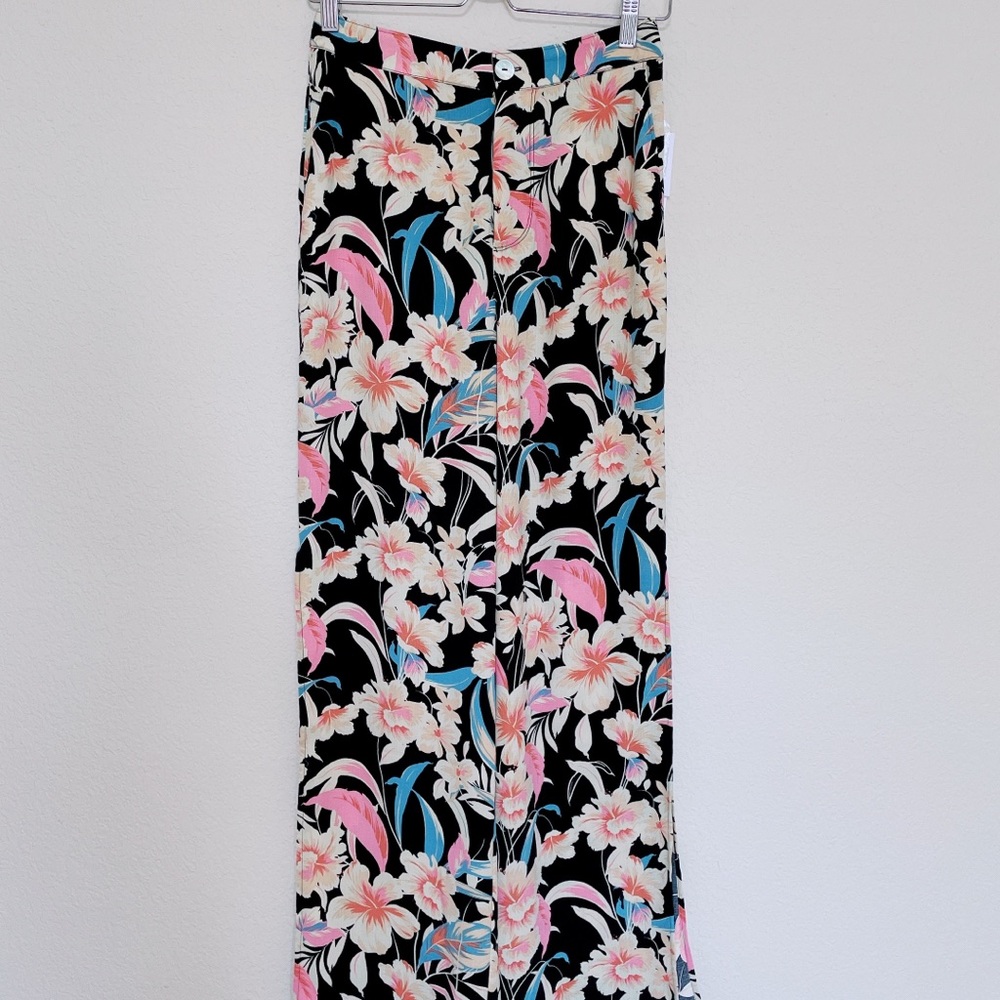 NWT open slit pants